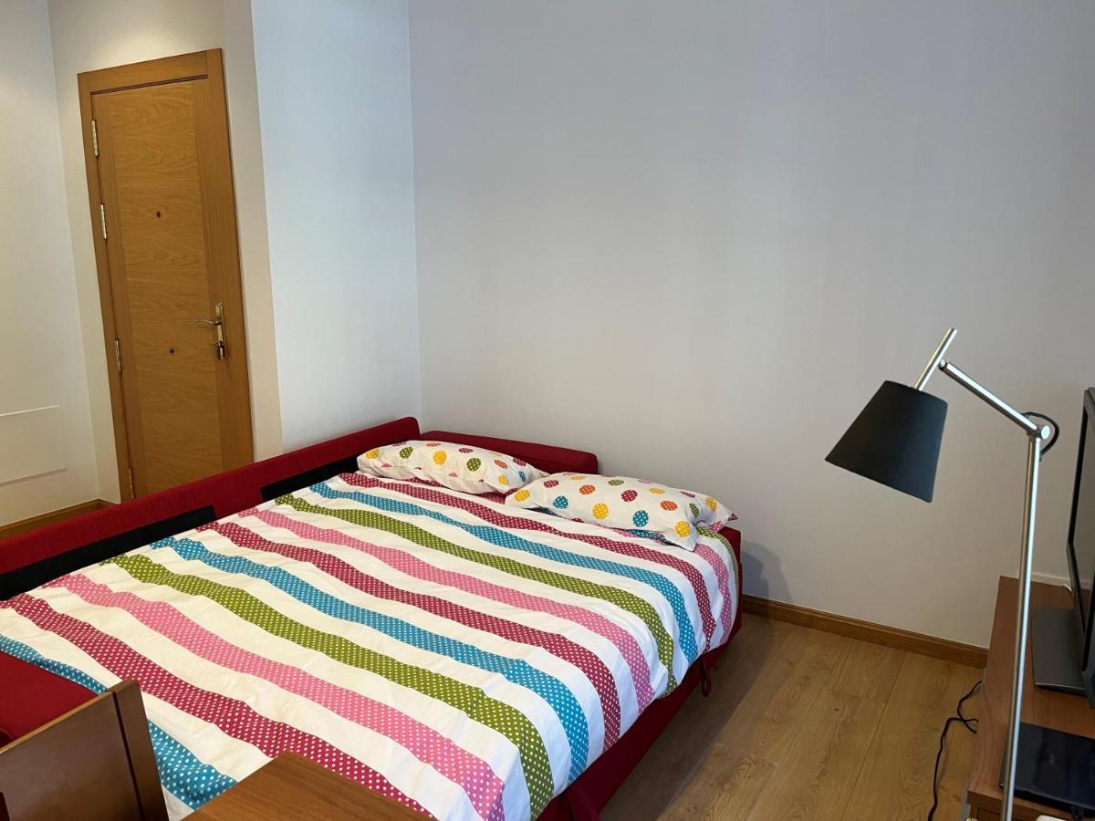 Apartamentosarturo Llanes Laplaza 2ºc المظهر الخارجي الصورة